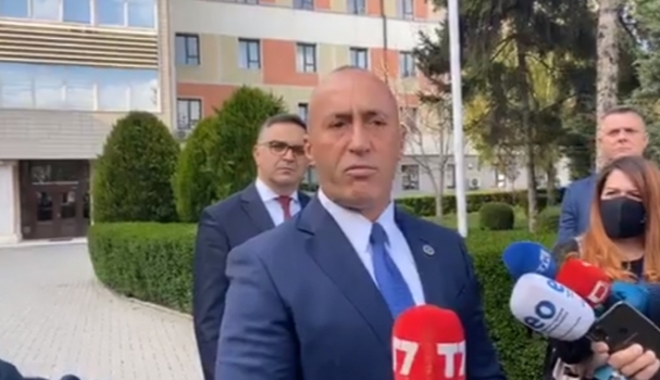 KOSOVË/ Haradinaj takon kandidatin e nominuar për kryeministër nga LDK: Jemi dakord, e përkrahim