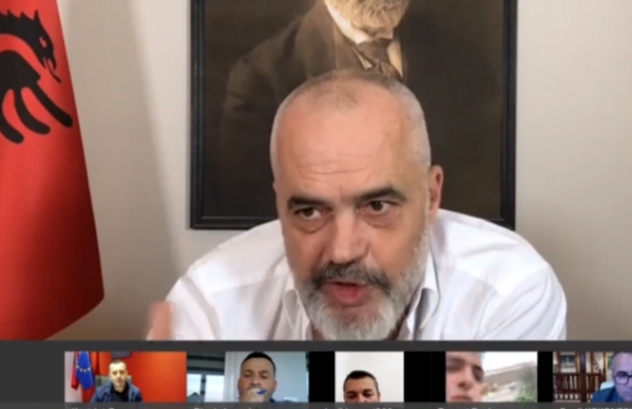 TË GJITHË NGA ZYRAT, TËRMET PEÇI I VEÇANTË NË VIDEOKOFERENCËN/ Rama: Fokusohu, çfarë e ke atë pallat, në rrugë je?