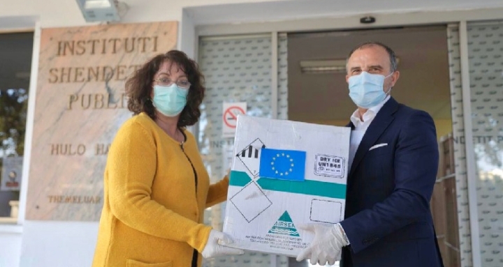 KORONAVIRUSI/ BE i dhuron Shqipërisë materiale kontrolli të testimit për COVID-19