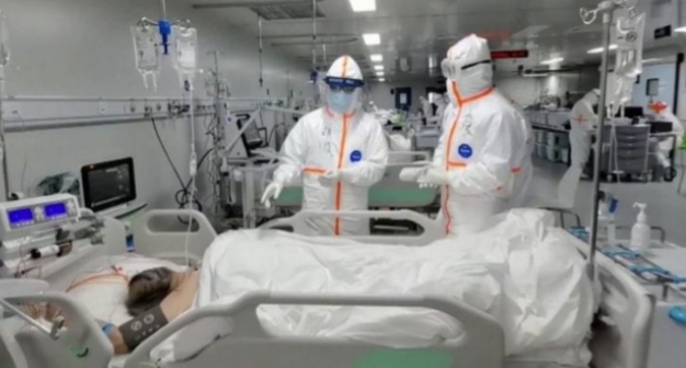 DITË HISTORIKE NË WUHAN/ Largohet nga spitali pacienti i fundit me koronavirus