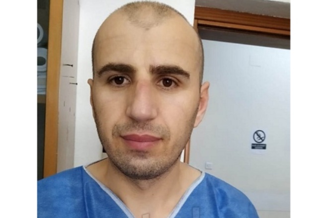 “SI E MPOSHTËM FRIKËN NDAJ COVID-19″/ Kryeinfermieri pranë spitalit “Nënë Tereza”: Kam djalin 3 vjeç, i qëndroj me maskë për ta mbrojtur