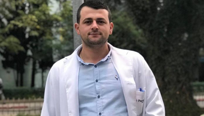 “S’DO E BËJA KURRË PËR PARA”/ Infermieri shqiptar që shkoi për të shërbyer në spitalin e Brescias: U vetëofrova