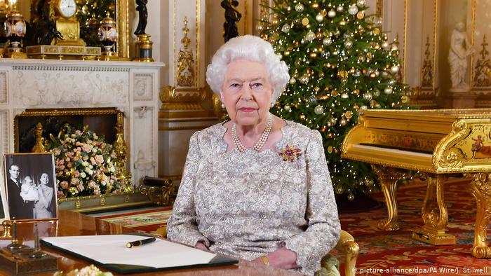 KORONAVIRUSI NË BRITANI/ Mbretëresha Elizabeth apelon për disiplinë