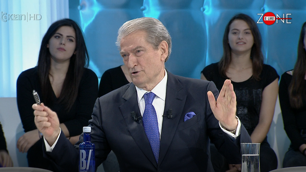 DOKTOR BERISHA KA NJË “DËSHIRË”/ Ja me cilën këngëtare do të doja ta kaloja karantinën