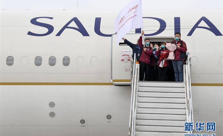KORONAVIRUSI/ Mjekët kinezë shkojnë në Arabinë Saudite për të ndihmuar në luftimin e COVID-19