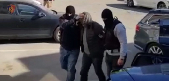 NË KOHË KORONAVIRUSI/ Operacioni “Kallarati”. Arrestohet 31 vjeçari në Vlorë, kapet në flagrancë me14 kile drogë