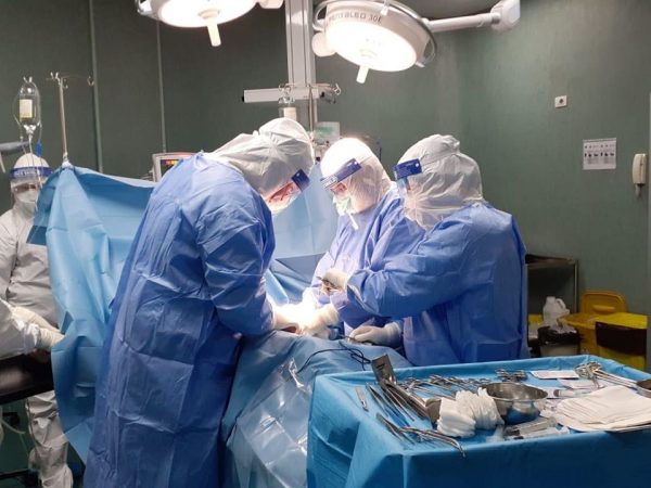 ÇFARË PO NDODH TEK TRAUMA? Manastirliu: Mjekët kanë përballuar mbi 450 ndërhyrje kirurgjikale urgjente këtë muaj