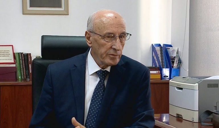 “BËNI KUJDES”/ Biologu Et’hem Ruka: Minën me sahat e kemi ende brenda
