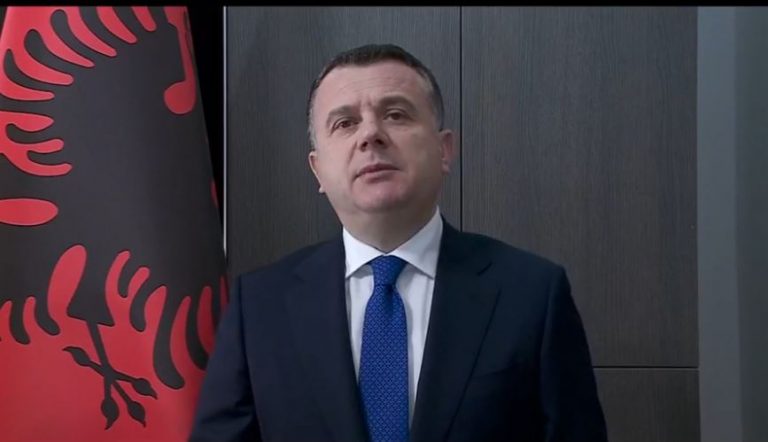 MESAZH TË NDJERË PËR HOXHË FAIK GURRËN/ Balla: Do ta kujtoj gjithmonë për peshën e rëndë të fjalëve, kujdesin ndaj nevojtarëve (FOTO)