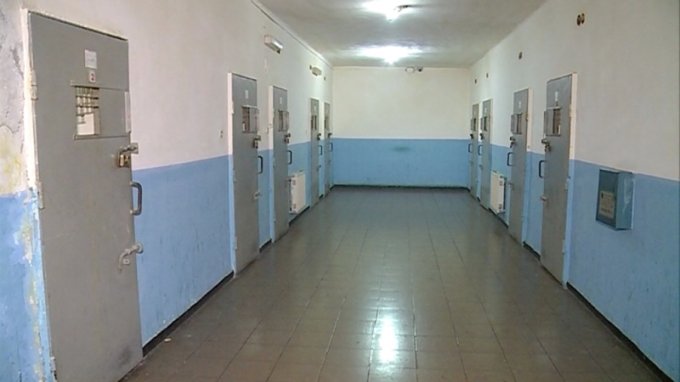 KORONAVIRUSI/ Një i dënuar tek Burgu 313 rezulton pozitiv me COVID-19