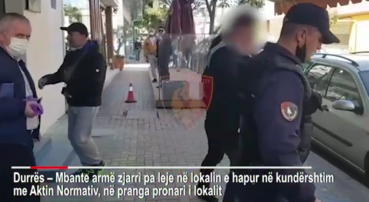 THYHEN KARANTINËN DHE HAP LOKALIN/ I zbulohet pistoleta pa leje, arrestohet 44-vjeçari në Durrës (VIDEO)