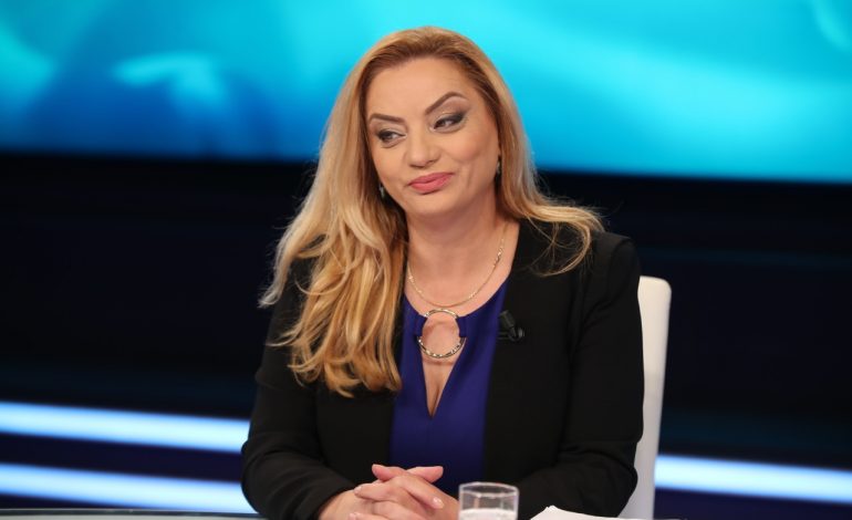 “U TËRHOQ NGA NE”/ Vokshi: Rama fali si baba babaxhan 7000 gjoba