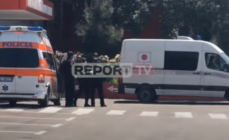 I PREKUR ME COVID-19/ I burgosuri dërgohet te Infektivi “i rrethuar” me policë (VIDEO)