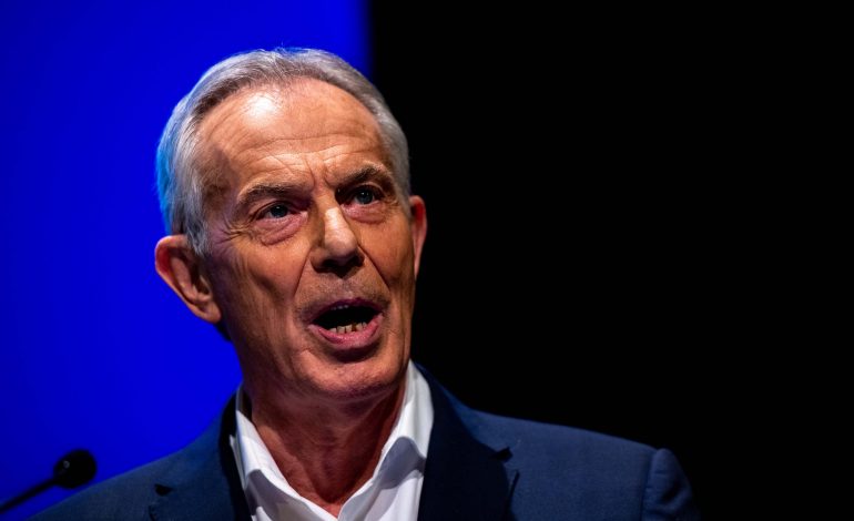 KORONAVIRUSI NË BRITANI/ Tony Blair: Masat kufiziuese dëmtojnë ekonominë e Britanisë, të kryhen më shumë testime
