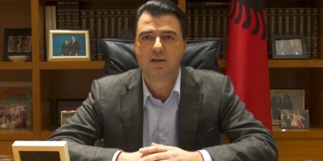 BASHA SI NARD NDOKA/ “Për ta mundur virusin nuk duhet vetëm t’i izolojmë qytetarët, por t’i gjejmë të infektuarit”