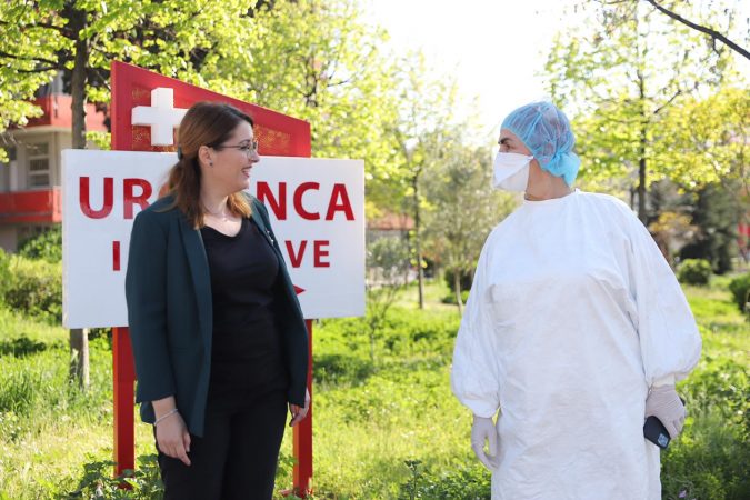 TAKIM ME INSPEKTORËT SHËNDETËSORË/ Zero tolerancë për subjektet që shkelin protokollet e sigurisë për mbrojtjen nga COVID19