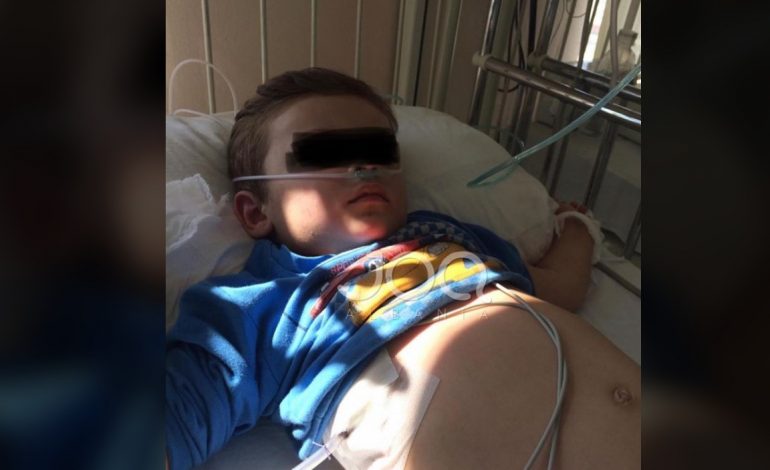 E DHUNOI BARBARISHT BASHKËJETUESI I NËNËS/ Dëshmitarja rrëfen skenën e rëndë: Djali ishte në gjendje kome, pashë sytë…