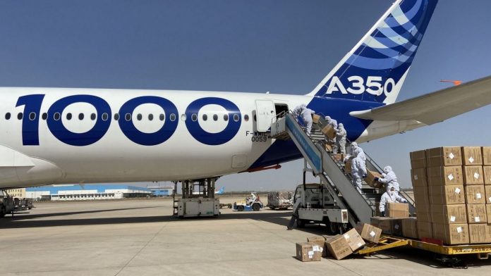 KORONAVIRUSI/ Airbus dërgon katër milionë maska në Europë për luftën kundër COVID-19