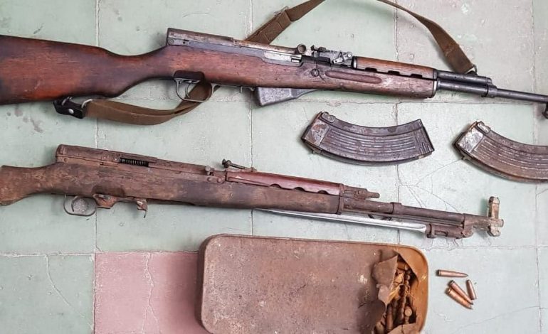 NË KOHË KORONAVIRUSI/ Armëmbajtje pa leje dhe vjedhje, tre të arrestuar në Berat