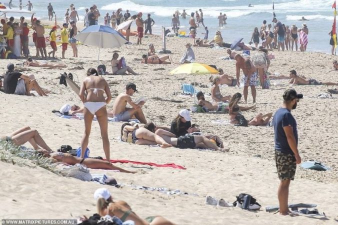 KORONAVIRUSI/ Australianët mund të rrinë të izoluar deri në dimër, ndërsa 2 vite në distancim social