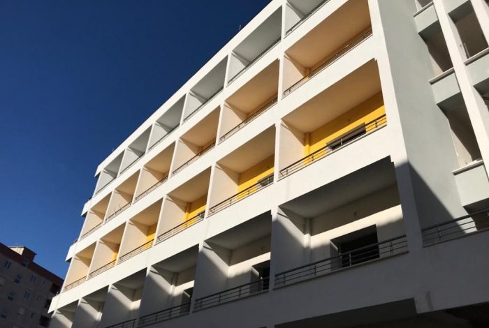 KORONAVIRUSI/ Shkodra “mina me sahat”, konviktet e universitetit kthehen në karantinë
