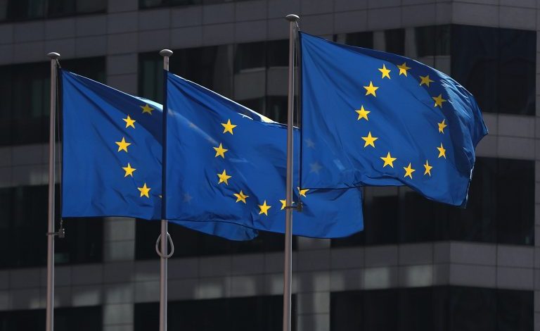 KORONAVIRUSI/ BE zhbllokon tre miliardë euro ndihmë për sistemet shëndetësore