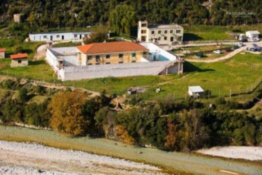 ARRATISJA QË ZGJATI 20 MINUTA/ Policia jep detaje rreth tentativës së të burgosurit në Tepelenë