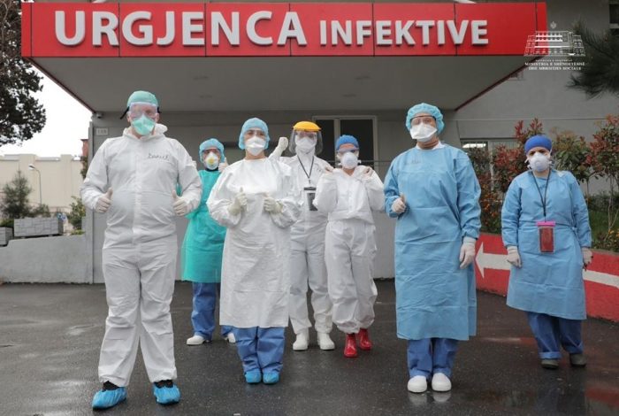 TJETËR LAJM I MIRË NGA INFEKTIVI/ Shërohen 5 pacientë të prekur nga COVID-19