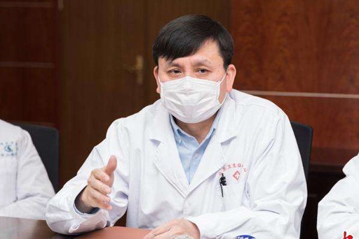 “80% E NJERZVE NUK KANË NEVOJË PËR SPITAL, JA 3 MASAT QË DUHET TË ZBATOJNË”/ Ç’thotë profesori kinez për betejën me koronavirusin