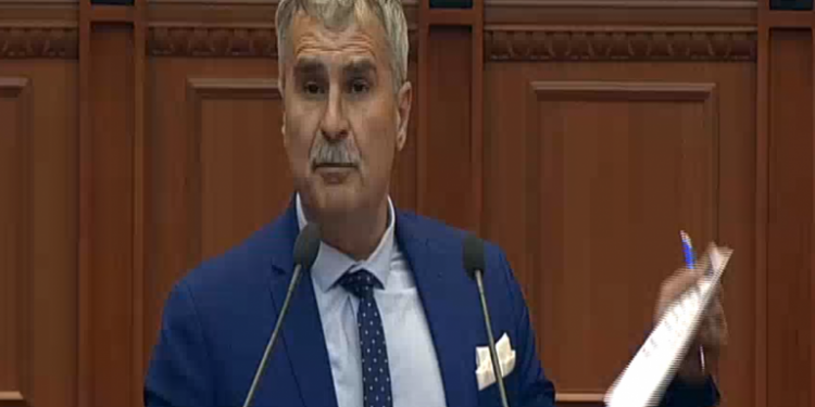 ”BASHA TË BËRI DEBUTET”/ Gjuzi debat me Ruçin: Nuk më ka sjellë ai, por marrëveshja e Mukjes dhe qytetarët e Krujës