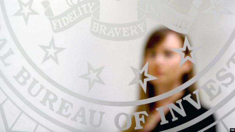 KURA PËR COVID-19/ zyrtarja e lartë e FBI-së jep alarmin: Puna kërkimore është sulmuar nga hakerat, ja kush i mbështet