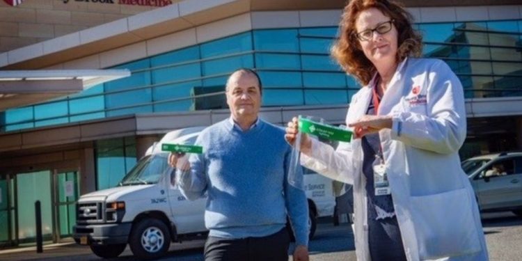 HISTORI SUKSESI/ Inxhinieri shqiptar projekton maskat që do përdoren në Nju Jork