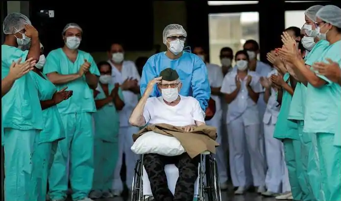 TJETËR FITORE FRYMËZUESE/ Veterani 99 vjeçar i Luftës së Dytë Botërore mposht Koronavirusin