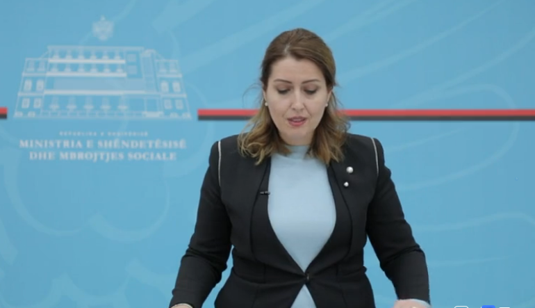 “NUK DUHET TË ULIM MASAT E DISTANCIMIT SOCIAL”/ Manastirliu: Jemi drejt një strategjie rihapje