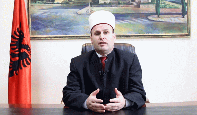 NIS NESËR MUAJI I RAMAZANIT/ Kreu i KMSH mesazh besimtarëve: Uroj kjo situatë të largohet e të rikthehemi sërish në xhami