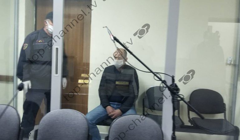 FRAKTURA TË SHUMA NË TRUP DHE BRINJË TË THYERA/ Del para drejtësisë, njerku që akuzohet se dhunoi fëmijën 3 vjeç