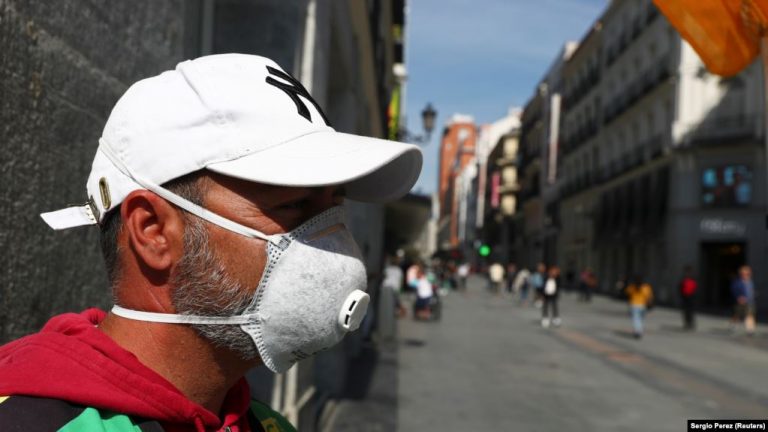 KORONAVIRUSI NË SPANJË/ 932 vikima në 24 orët e fundit, ja kalon Italisë për të infektuar
