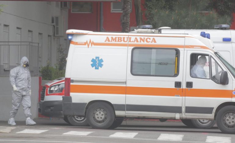 KORONAVIRUSI/ Shënohet një rast pozitiv me Covid-19 në Elbasan, shkon në 10 numri i të infektuarve