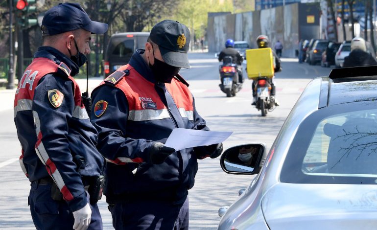 MASAT KUNDËR KORONAVIRUSIT/ Qytetarët me leje jo më larg se 500 m nga banesa, jo lëvizje të automjeteve të pamotivuar