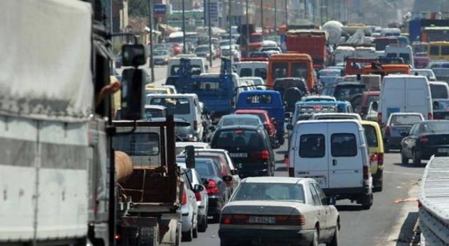 VIRUSI PARALIZOI QARKULLIMIN/ Mbi 100 mijë makina në Shqipëri nuk kanë siguracion