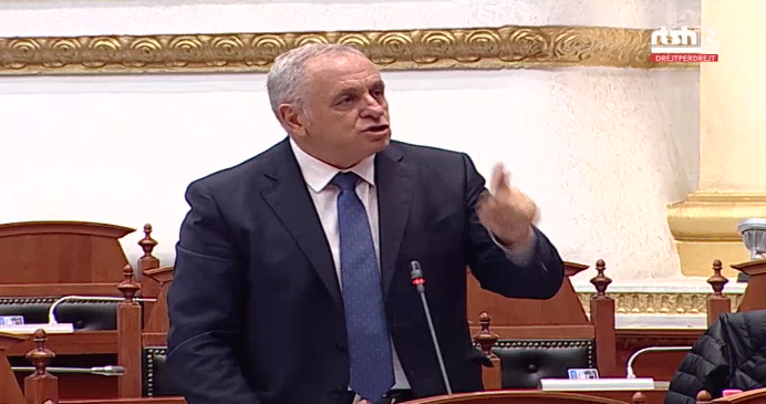 “QEVERI AVENTURIERE”/ Tritan Shehu i PD: Duhet kapur horizontalisht identifikimi i infektimit. Karantina të hapet gradualisht
