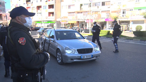 CEREMONIA E VARRIMIT QË INFEKTOI SHKODRËN/ 38 të prekur me COVID-19 nga i njëjti burim