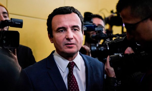 RIKTHEHET NË OPOZITË/ Albin Kurti pas 4 muajsh qeverisje, përgatitet për revoltë dhe protesta