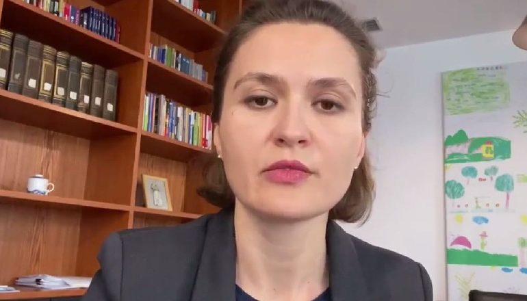 TAKIMI I GRUPIT TË DEBUTETËVE “MIQTË E FËMIJËVE”/ Shahini: Mësim online intensiv, 2.000 nxënës kanë marrë shërbim psiko-social