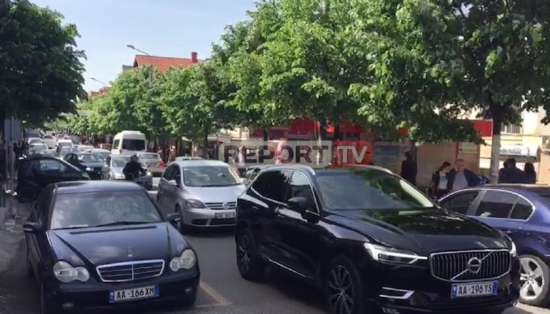 14 BASHKI NGA SOT ZONË E GJELBËR/ Shtohen ndjeshëm numri i lëvizjeve, por qytetarët nuk respektojnë masat e sigurisë