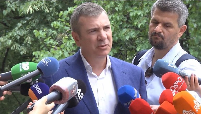BOJKOTI/ Gjiknuri thirrje opozitës: Rikthehuni të miratojmë Reformën Zgjedhore, s’ka arsye të ndërpritet