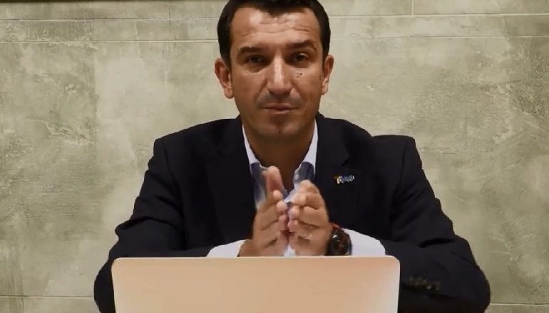INCIDENTET NË PROTESTË/ Veliaj: Budallenj që u rrahën me njëri tjetrin! Teatri do të jetë xhevahiri i ri, nuk dorëzohemi