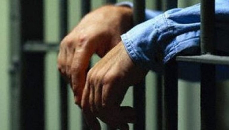 RAPORTI/ Një i paraburgosur i kushton xhepit të shqiptarëve 2900 lekë në ditë