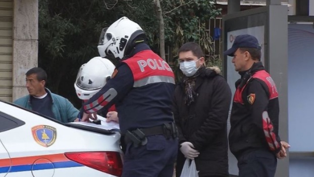 DROGË NË KOHË KARANTINE/ Trafikantët përdorin shpërndarjen e ushqimeve (DTAJET)