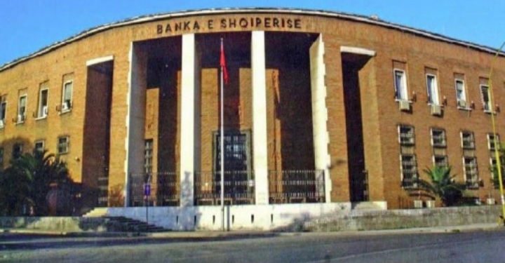 COVID-19/ Banka e Shqipërisë merr masat për të shtypur kartëmonedha të reja